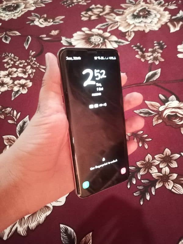 GALAXY S9 PLUS ONLY TWO DOTS 2