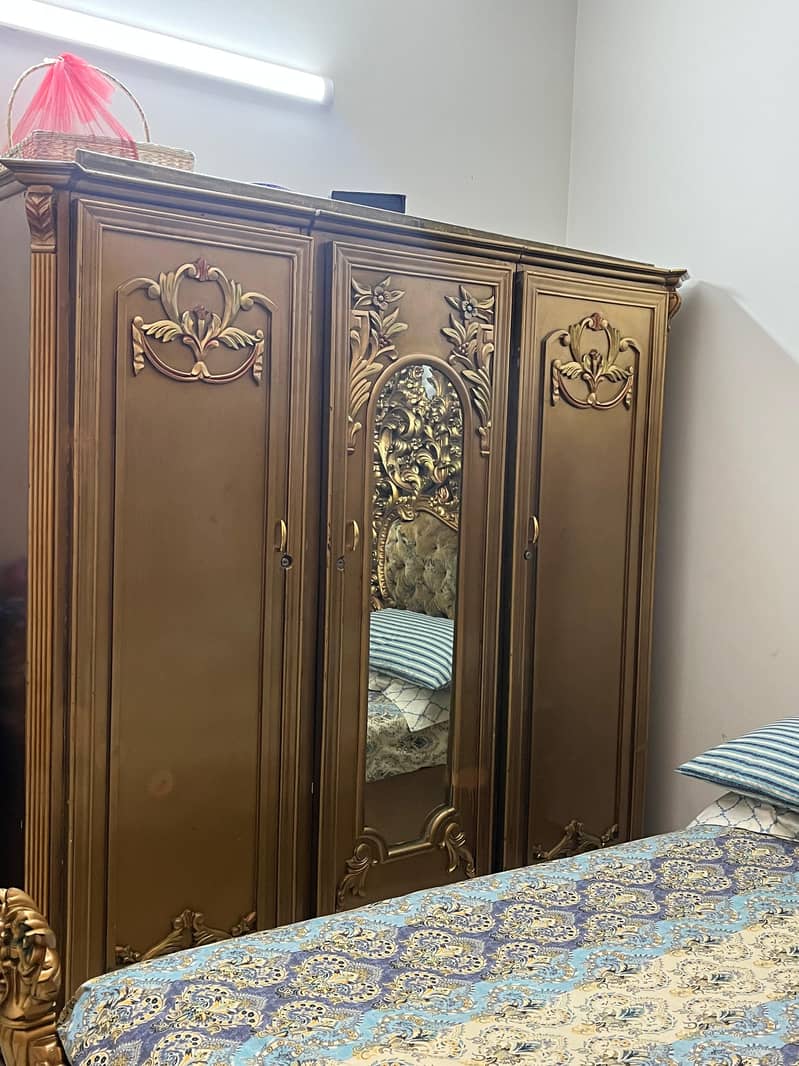 Bed Set For Sale|Chinioti bed|Bed With Side & Dressing Table(Mattress) 6