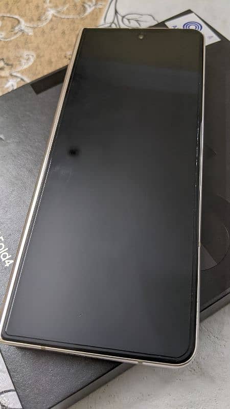 Samsung Galaxy Z Fold 4 14