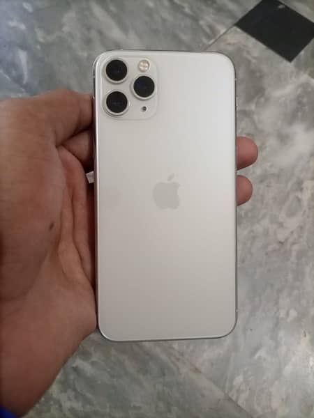 iPhone 11 pro 64 gb non pta 1