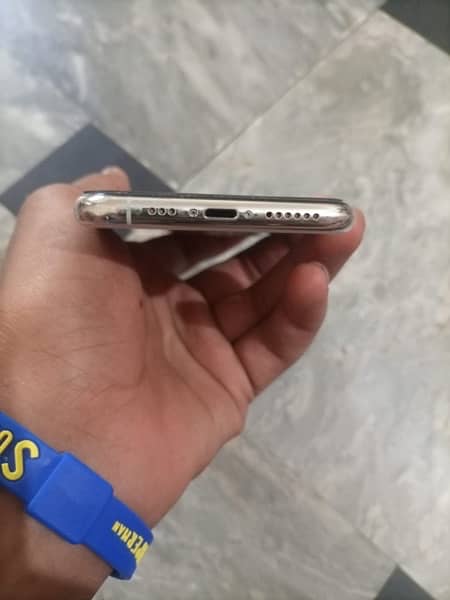 iPhone 11 pro 64 gb non pta 2