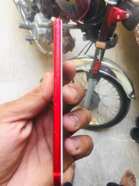 iPhone 7  red colour 8