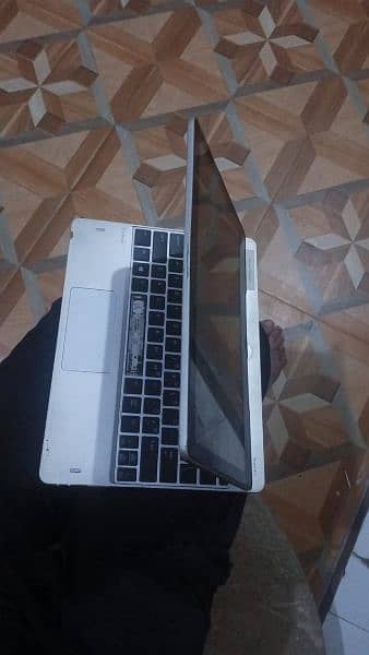 laptop tech b ha or sim b Available b ha 10by 10 ha whatsapp number 6