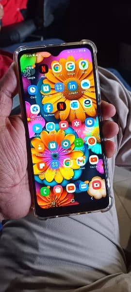 Samsung A31 4GB 128GB urgent sale krna ha panal chnge ha chalny ma ok 2