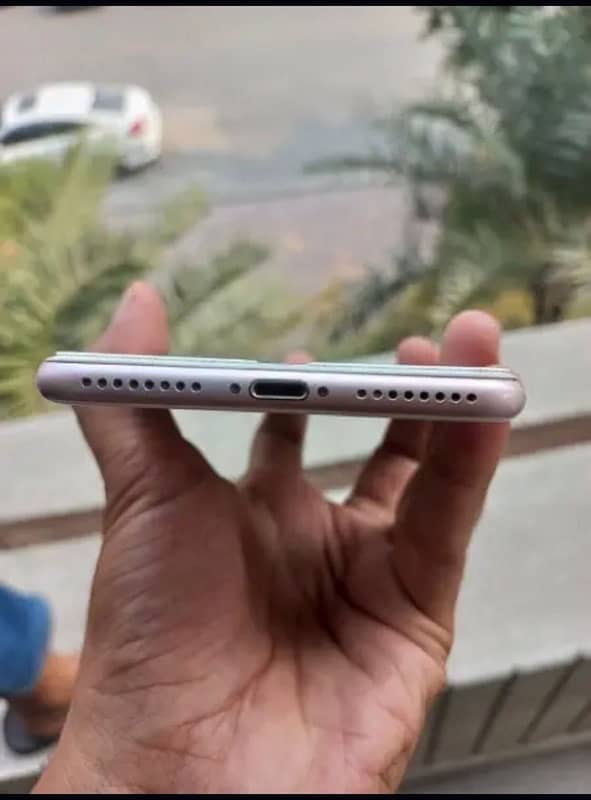 iPhone 7 plus non PTA 4