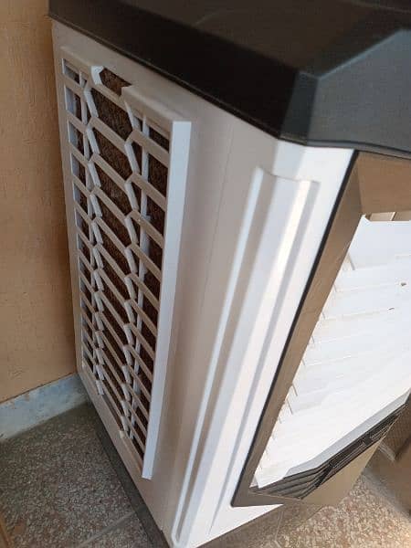 Room air cooler 3