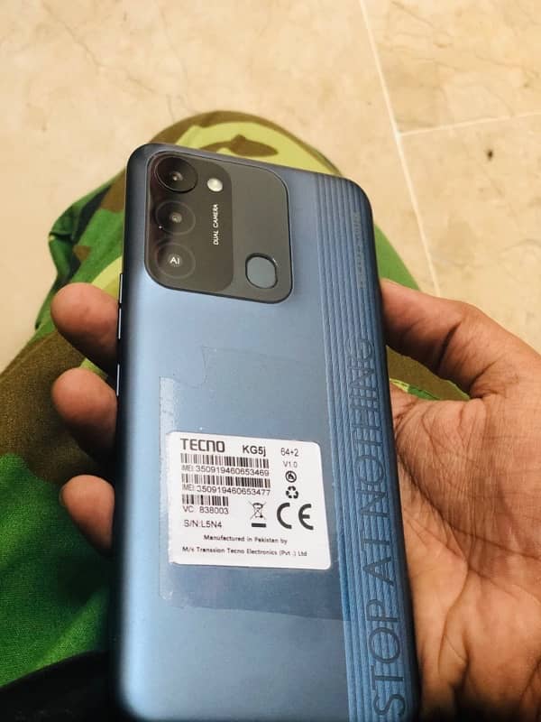 tecno spark 8c 1