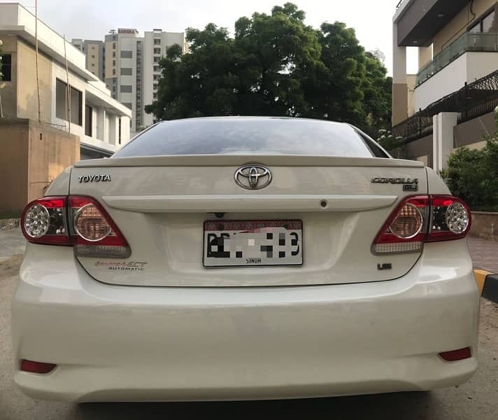 Toyota Corolla GLI 2014 13