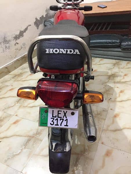 Honda CD 70 2017 3