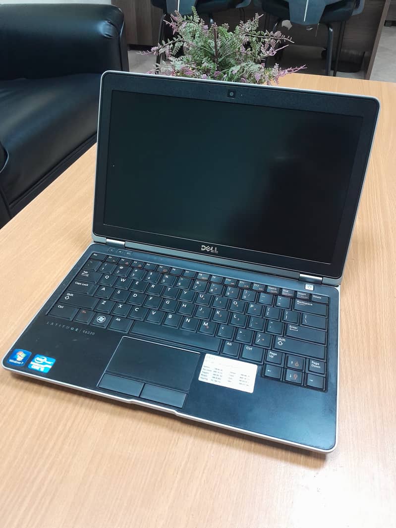 Dell i7 Business Laptop, Slim and Lightweight 2