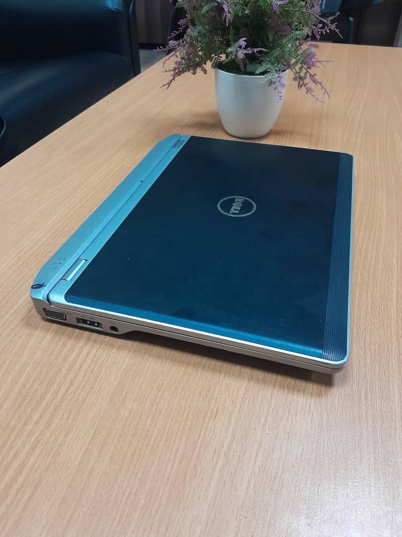 Dell i7 Business Laptop, Slim and Lightweight 3