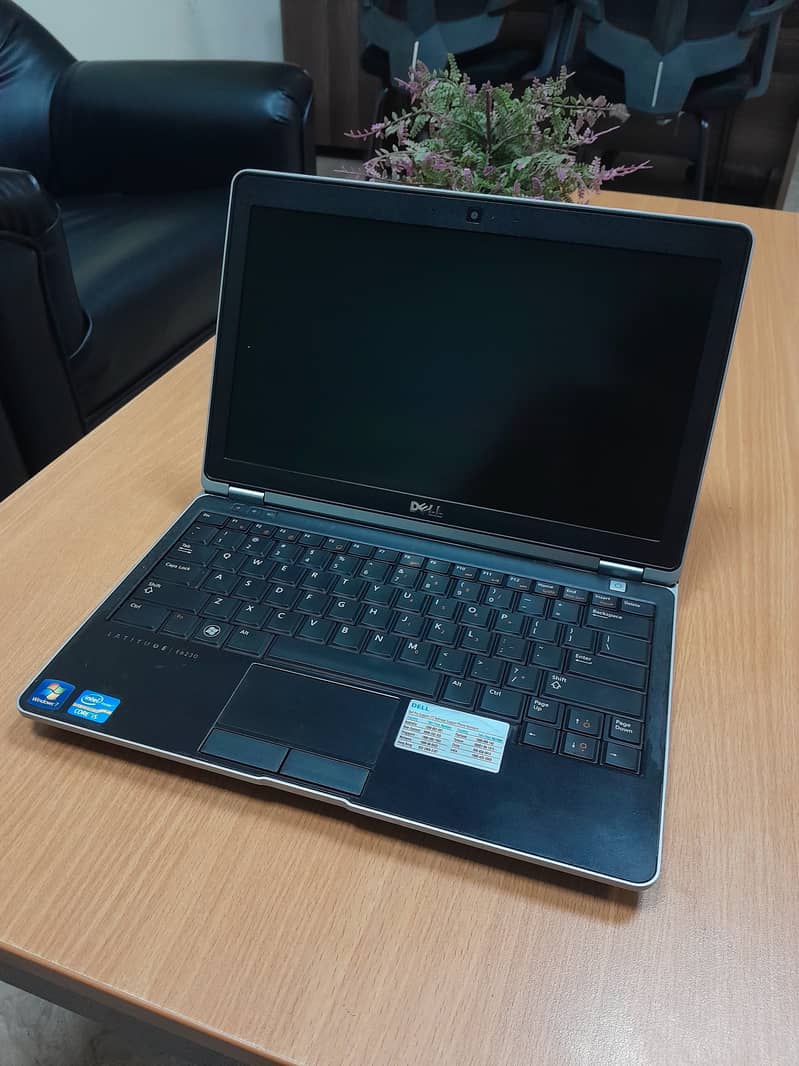 Dell i7 Business Laptop, Slim and Lightweight 6