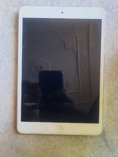 apple Ipad 32 GB bilkul ok ha mobile 1