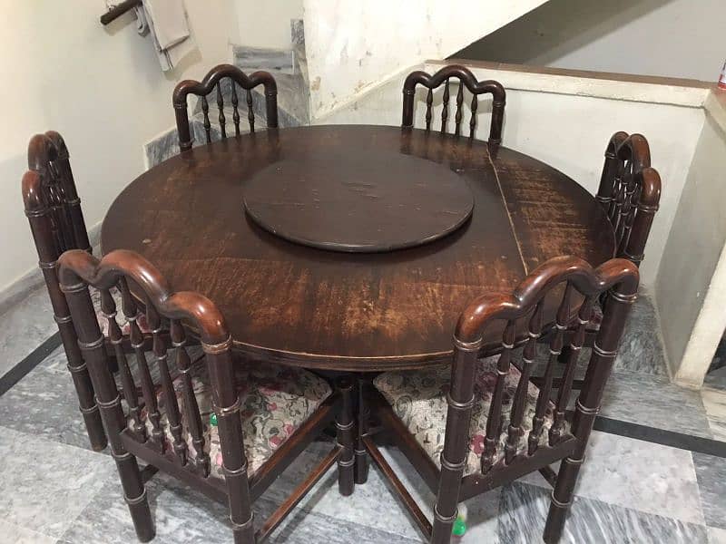 Solid Wood Dining table - 6 chairs 1