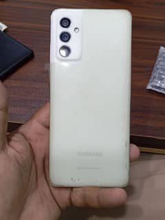 Samsung Galxy A82 0