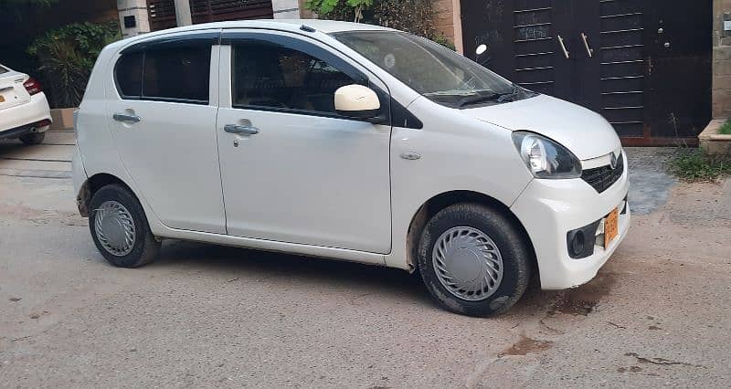 Daihatsu Mira 2015 2