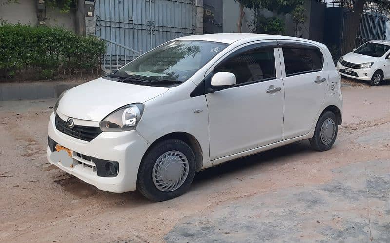 Daihatsu Mira 2015 3