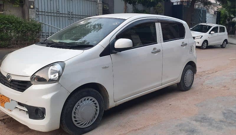 Daihatsu Mira 2015 5