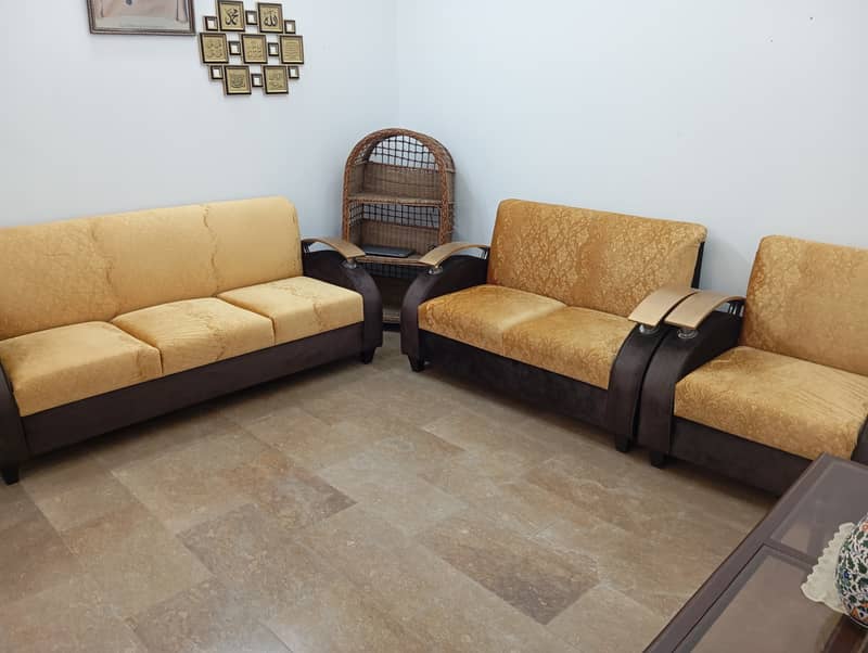 Brand New Sofa Set 0