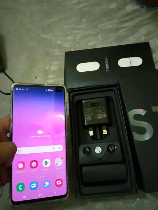 Samsung S10 Plus 8 128 GB water pack 03220991730 1