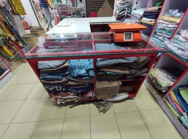 Cloth Shop Furniture 11