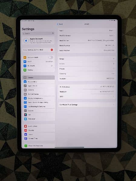 Ipad Pro 12.9, 1000gb, M2, 16gb Ram 6th Gen, 2023 in Warranty 2