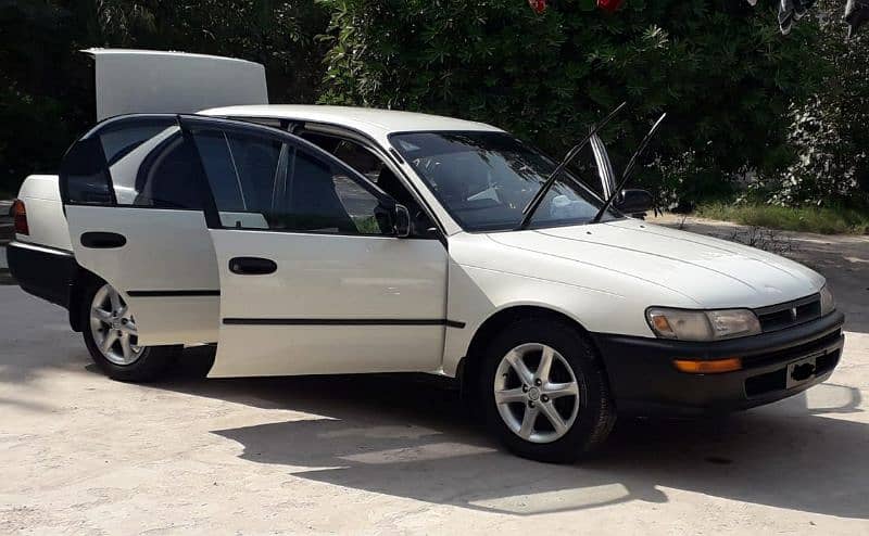 Toyota Corolla XE 1995 0