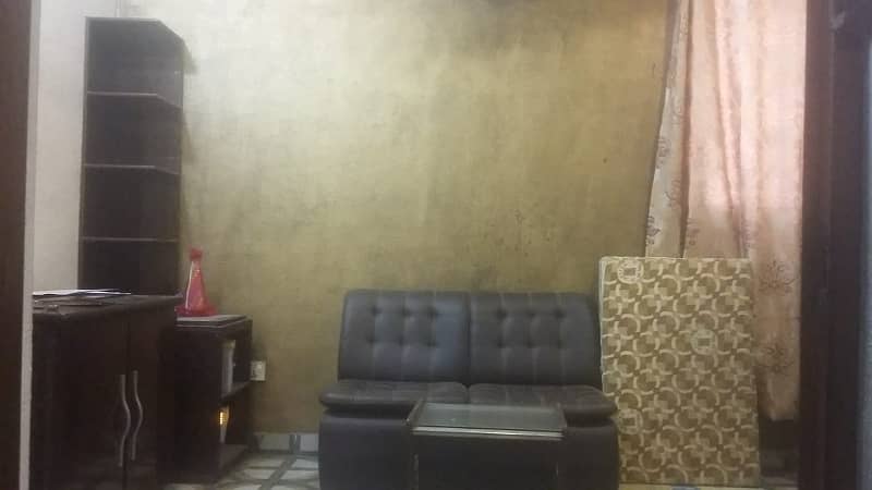 SINGLE ROOM INDEPENDENT FURNISHED FLAT FOR RENT IN MODEL TOWN LAHORE RENT = 32000 4