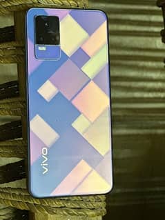 vivo v21e with box and charger Whatsapp number 03150910549