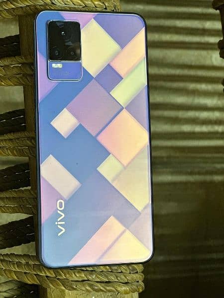 vivo v21e with box and charger Whatsapp number 03150910549 0