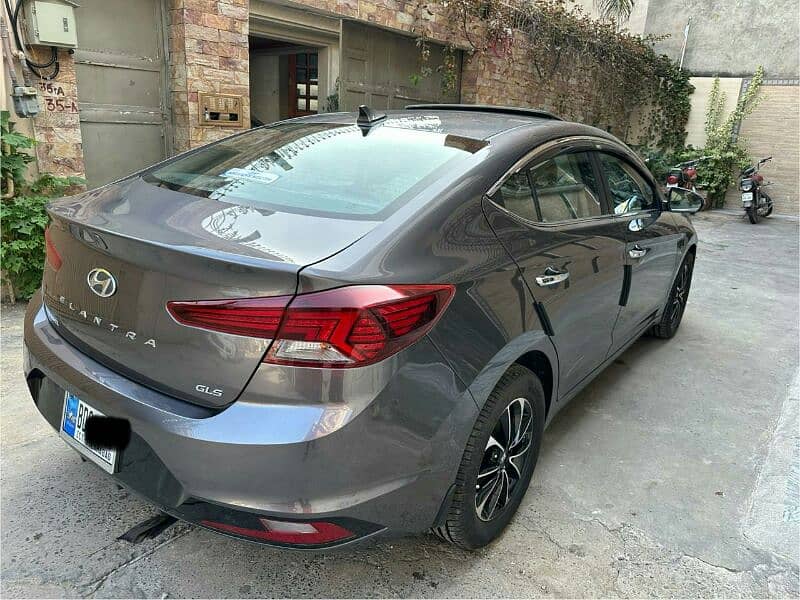 Hyundai Elantra 2024 5