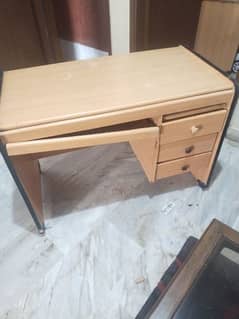 computer table