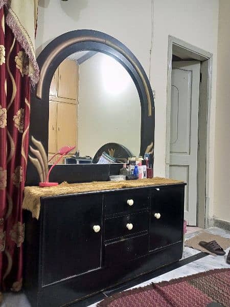 bed + mattress and dressing table for sale 5