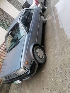 Nissan Sunny 1985