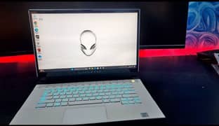 DELL Alienware M15 R2 - i7 9th (H) Gen - 16/512 - 6GB RTX 2060 - 144Hz