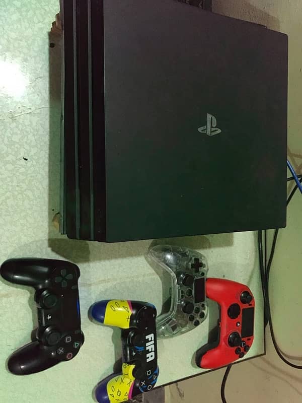 Playstation 4 pro 2TB 0