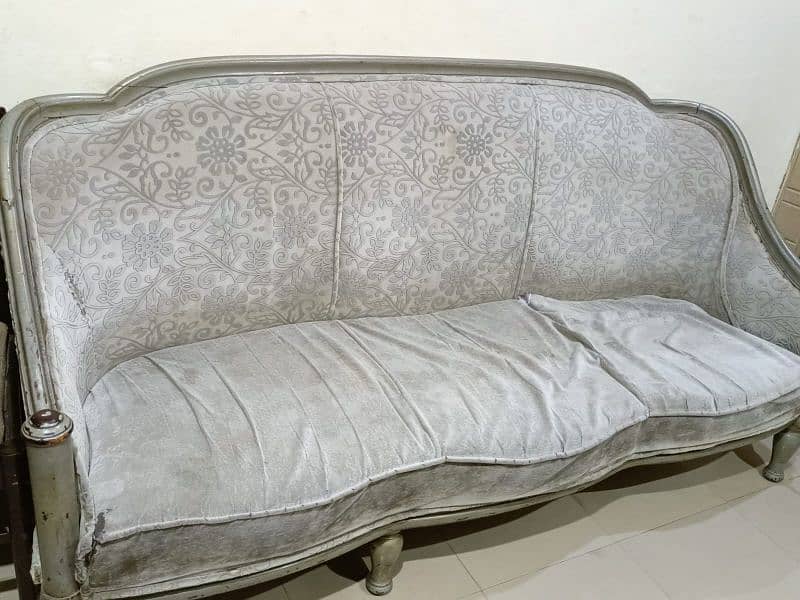 Urgent used  5 seater Chinoti Sofa 0