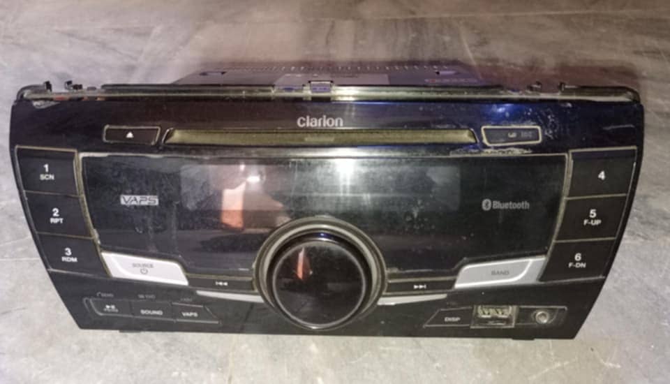 Corolla GLI Original CD Player with Bluetooth usb aux Price 3500 cont 1