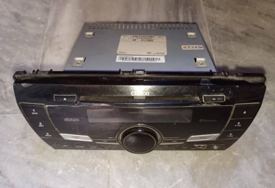 Corolla GLI Original CD Player with Bluetooth usb aux Price 3500 cont 2