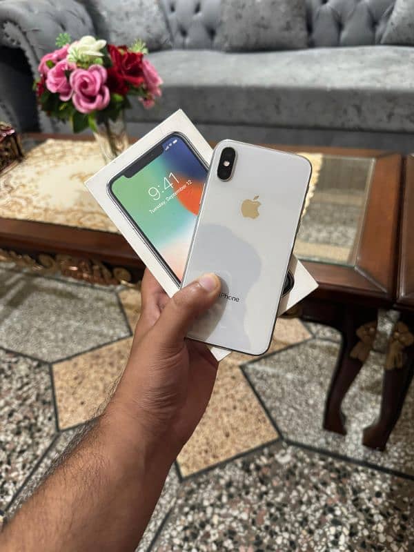 iphone x 256 gb pta approved complt box 10