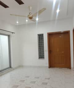 4 Beds 10 Marla Full House Rent In Ex Air Avenue DHA Phase 8 Airport Road Lahore. 0