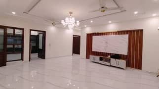 1 Kanal Double Unit House For Rent In DHA Phase 4 Near Ring Road