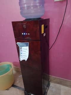 Pel Water Dispenser