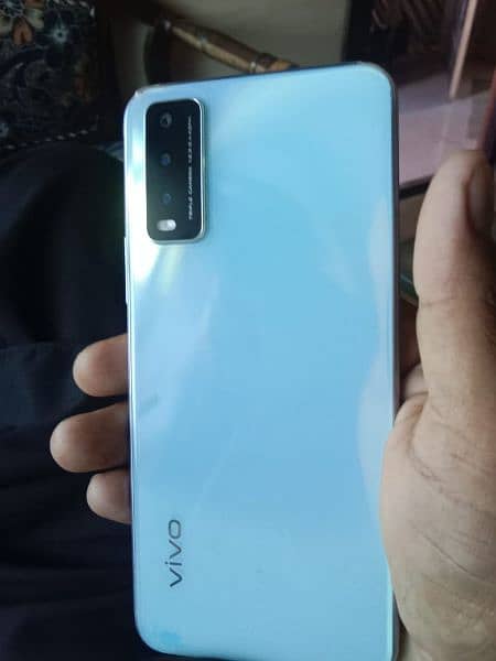 vivo y20 4GB ram 64GB rom All ok condition new box charger available. 1