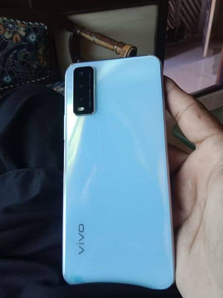 vivo y20 4GB ram 64GB rom All ok condition new box charger available. 4