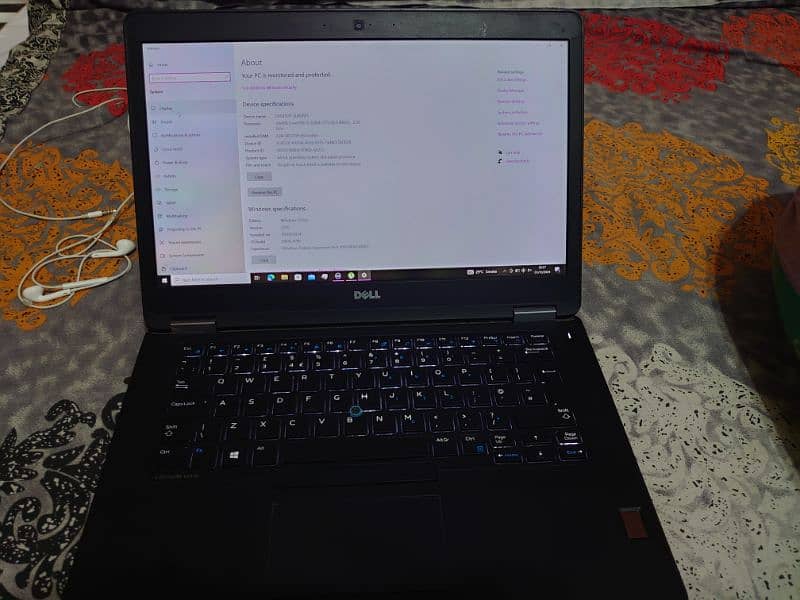 Dell Latitude e5470. 1