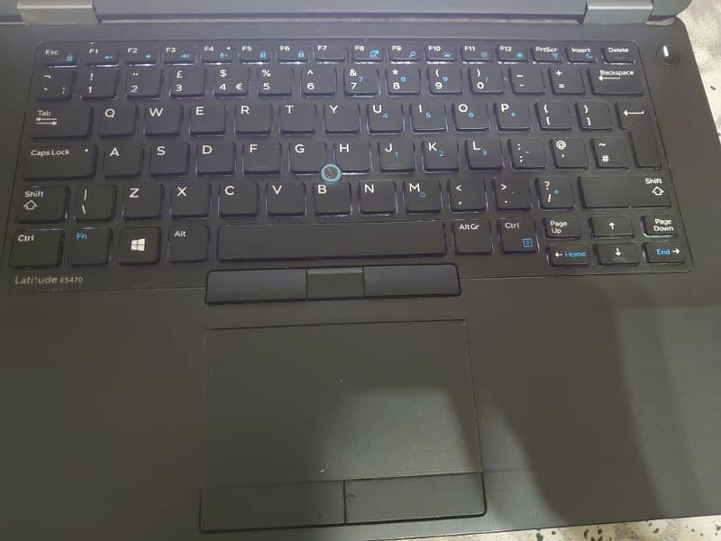 Dell Latitude e5470. 3