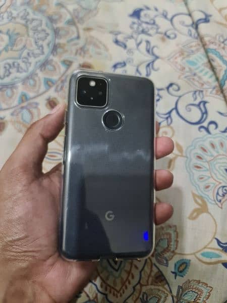 Google Pixel 5 (Penal break but working) 4