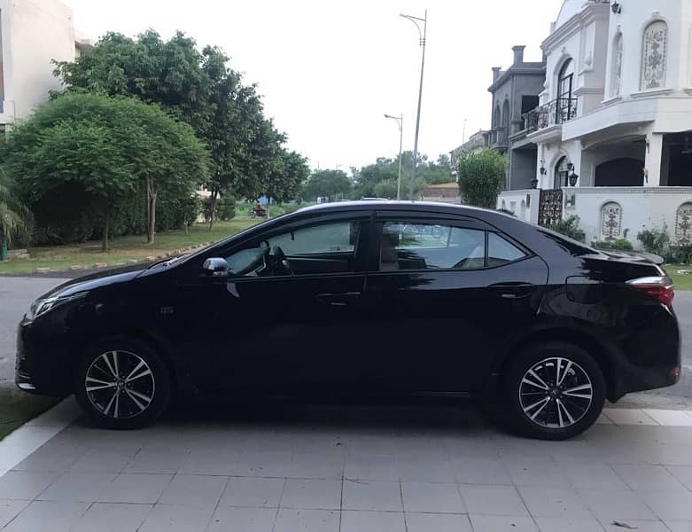 Army Officer’s Toyota Corolla 1.6 Altis 2019 2