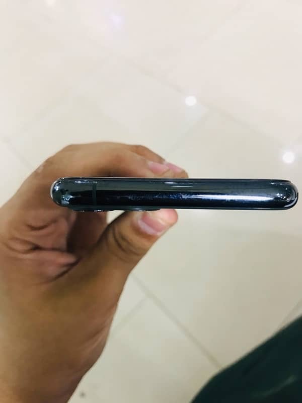 iphone 11 pro 1